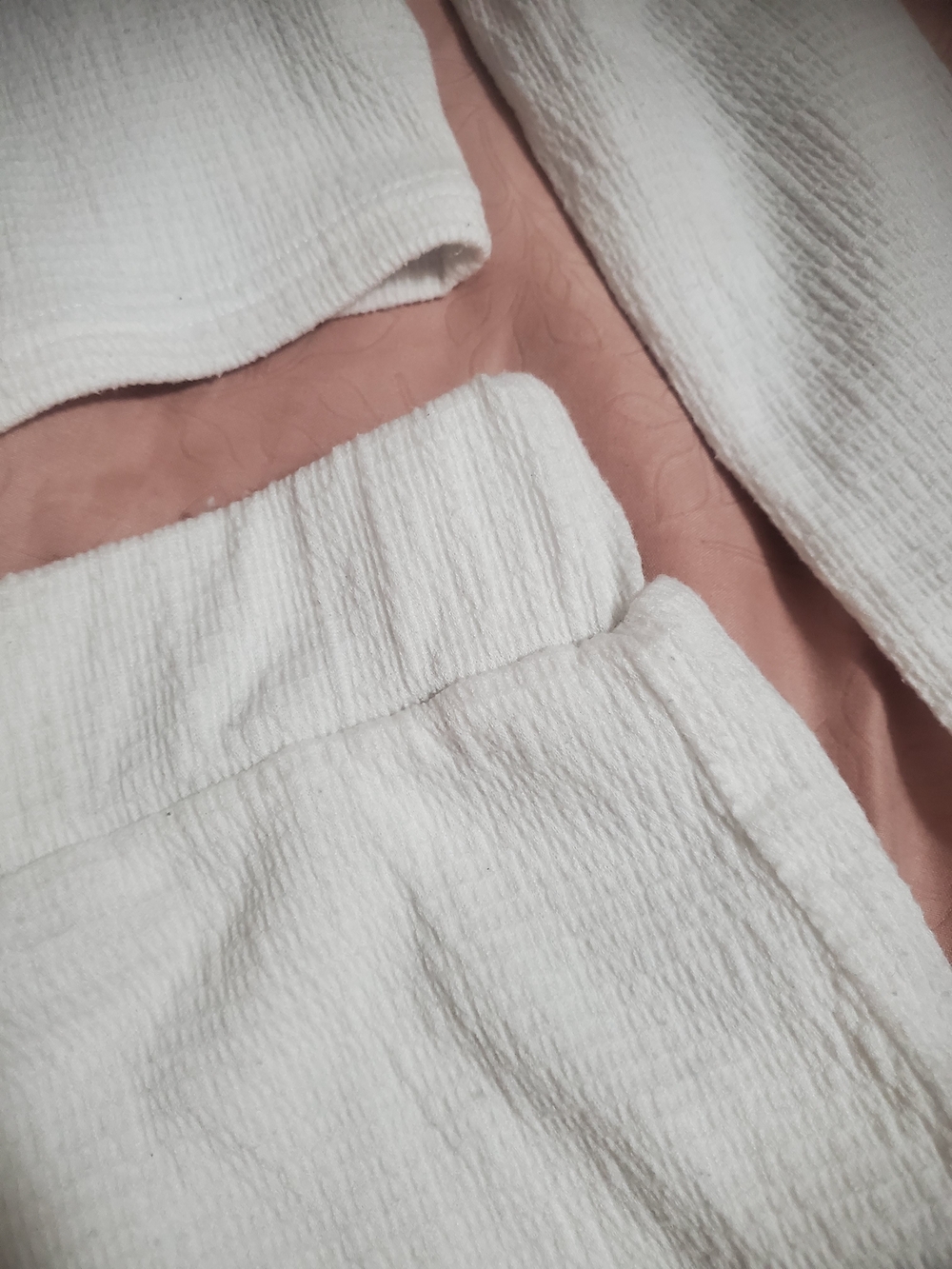 SHEIN White Ribbed Two-Piece Lounge Set - Picture 4 of 5